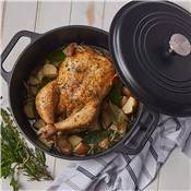 Faitout en fonte 5,7 L Victoria pré-traité