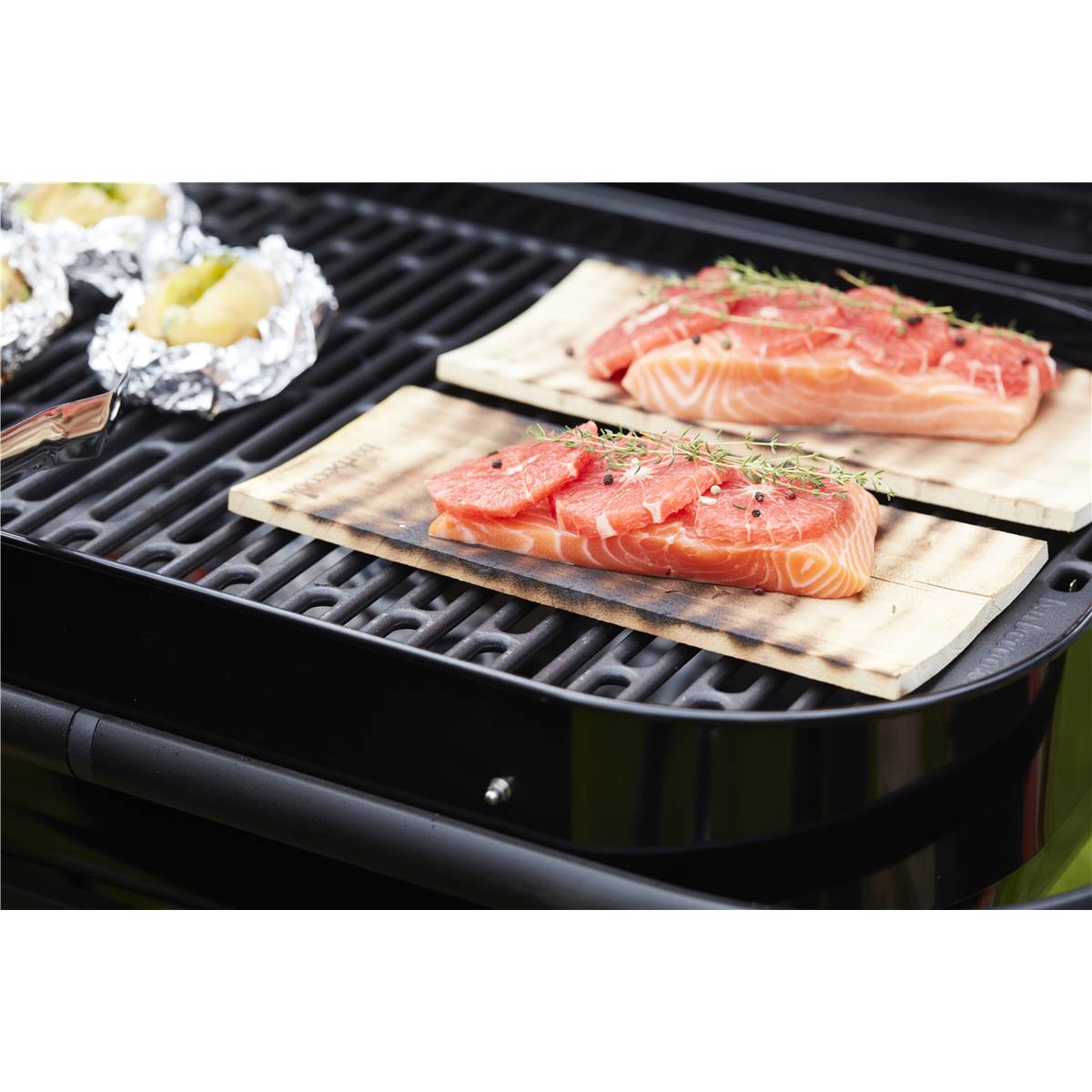 Comment utiliser une planche à fumer pour un fumage au barbecue ?